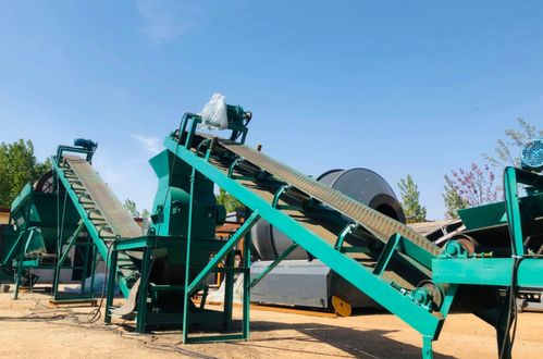 有機肥生產線核心裝備——翻堆機的功能、類型與選型指南